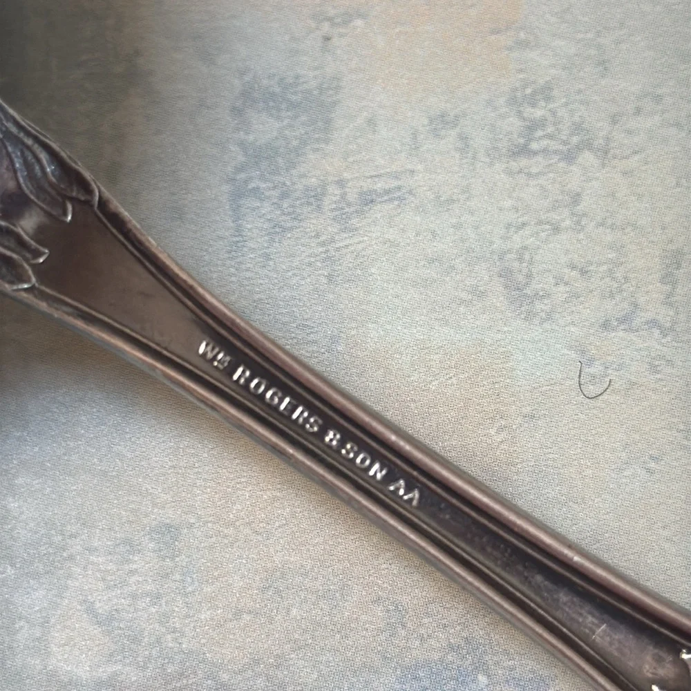 1910 WM Rogers & Sons - Elegant Silver Serving Ladle